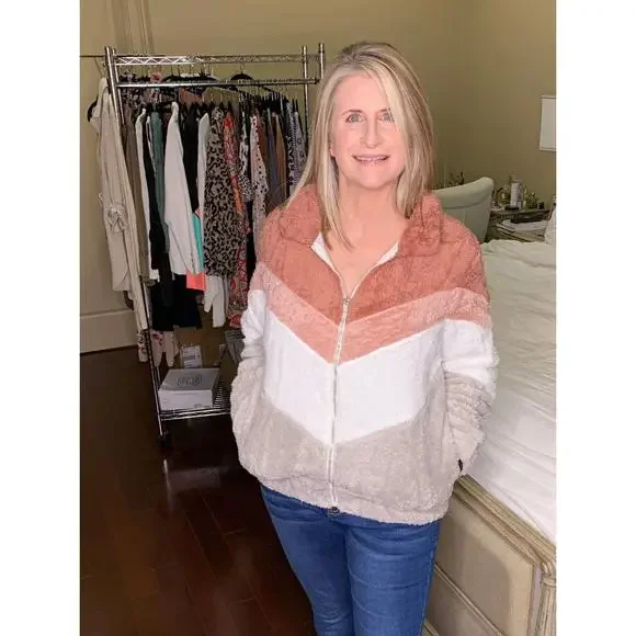 Colorblock Teddy Jacket - Picture 3 of 15